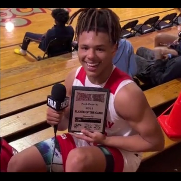 Meet your Posher, Malic - Picture 13 of 15